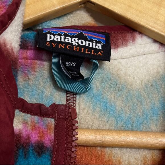 Patagonia Women's Lightweight Synchilla Fleece Poncho - Cinder Red Size XS/S - Picture 7 of 7